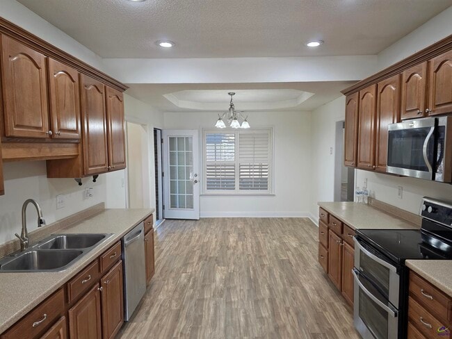 Photo - 604 Twelve Oaks Dr