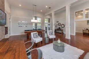 Southeastern University Off Campus Housing Apartments Lakeland Fl Town Center At Lakeside Village