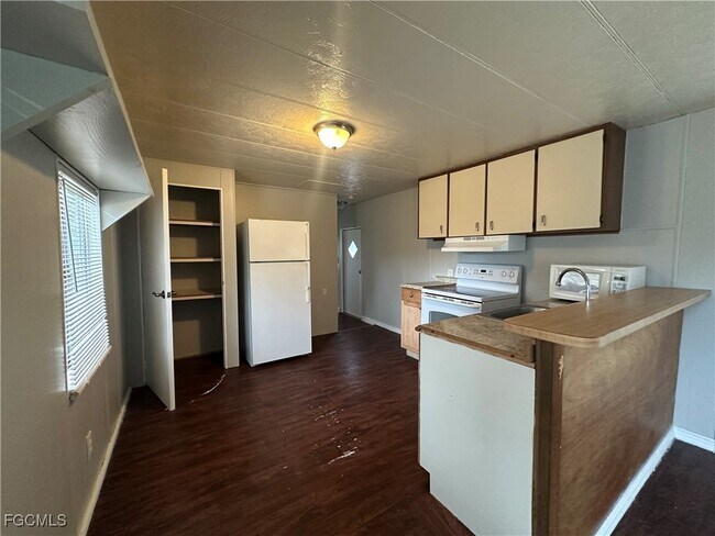 Photo - 7886 Breeze Dr