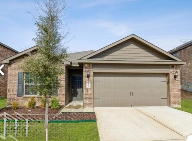 Building Photo - 1 Story 3 bd/2 ba/2 car and FLEX space Rental