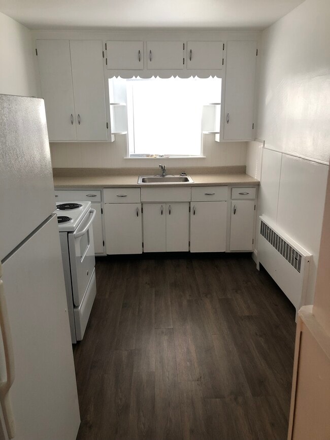 Building Photo - 2129 Church St Unit A