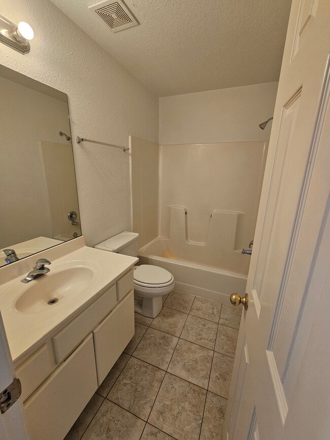 Photo - 801 Johnson Cir Unit 801 Johnson Cir B
