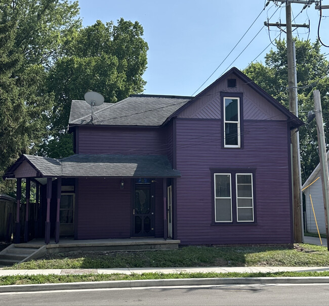 Building Photo - 551 Maple Ave