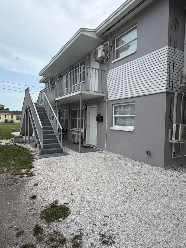 Photo - 363 Ridge Rd N Unidad C