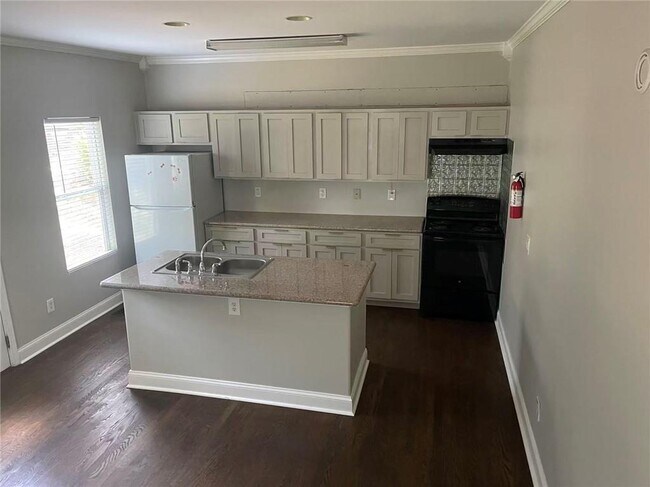 Building Photo - 1029 Sims St SW Rental