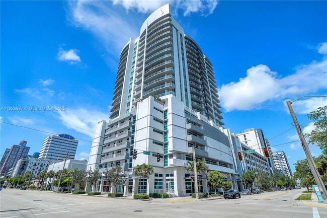 Building Photo - 315 NE 3rd Ave Unit 1405 Rental