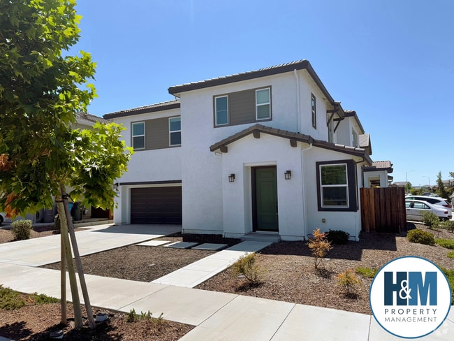 Building Photo - Beautiful Duets at Westfield in Hollister Rental