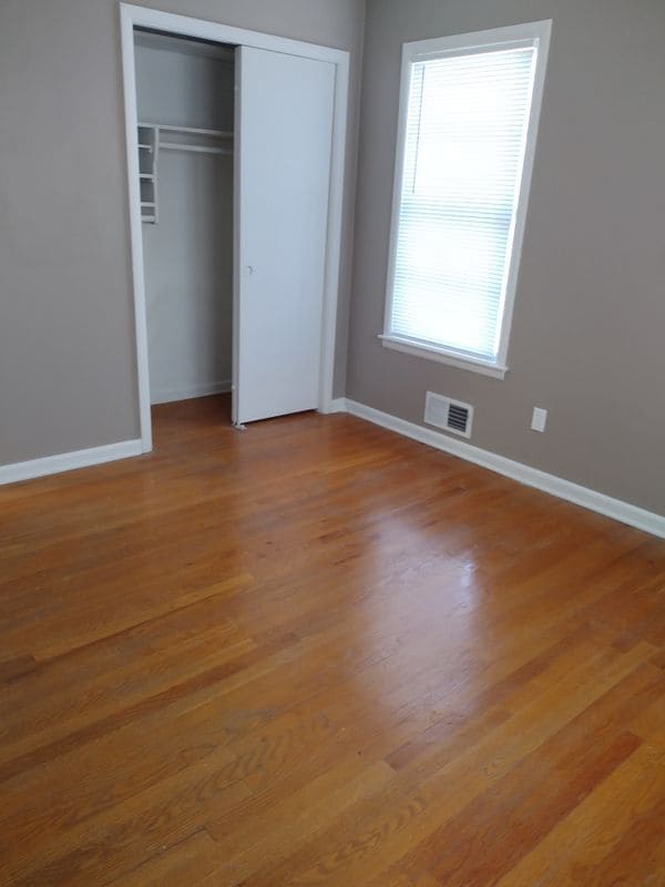 Photo - 4211 E 61st St