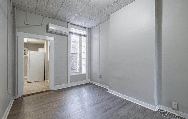 Photo - 102 N Lombardy St Unidad 1