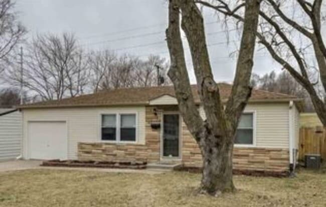Building Photo - Spacious 2 Bedroom in La Vista! Rental