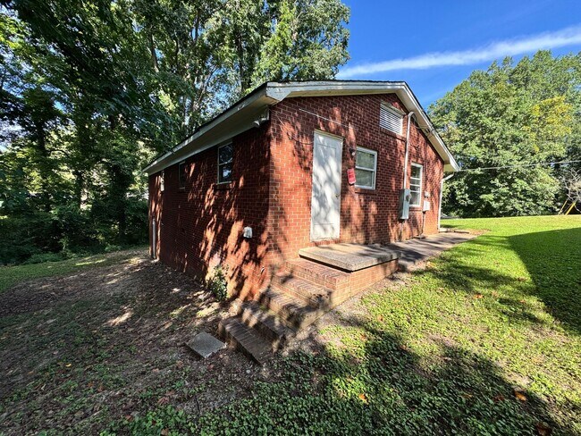 Photo - Close to uptown Shelby, NC (Still to compl...