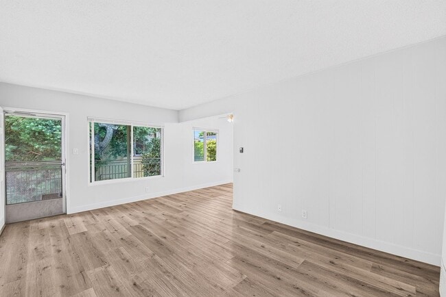Photo - 3525 2nd St Unidad 8