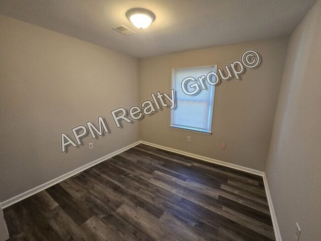 Photo - Three bedroom house in Eastover