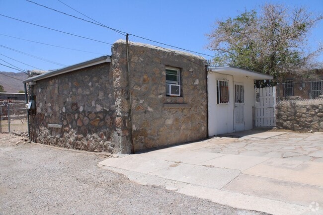 Building Photo - 3526 NATIONS 1/2 Rental