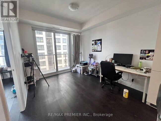Photo - 30 Elm Dr W Unit 2109