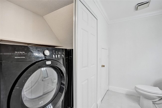 Photo - 7947 Tam Oshanter Blvd