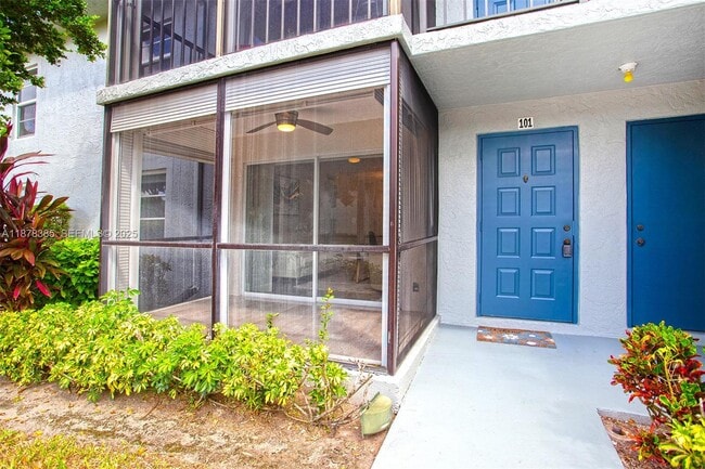 Building Photo - 7527 S Oriole Blvd Unit 101