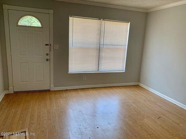 Photo - 7414 Bamberg Rd