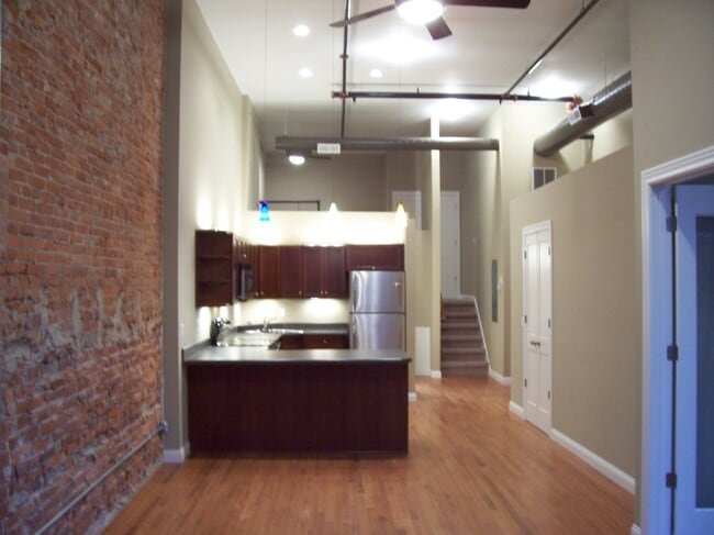 Photo - 120 N 3rd St