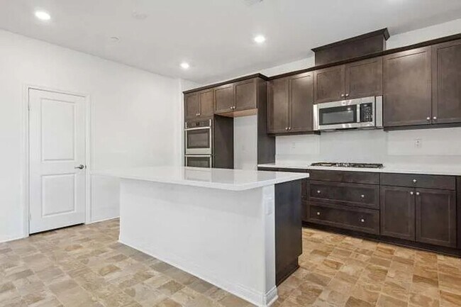 Photo - 1676 Gold Medal Ln