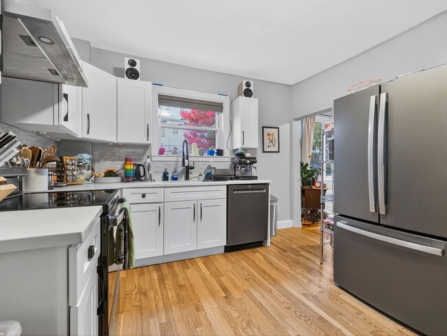 Photo - 44 William St Unit 2