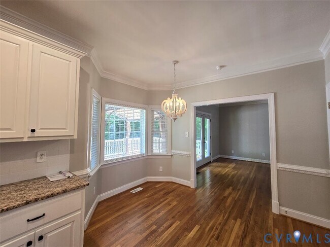 Photo - 16406 Benmore Rd