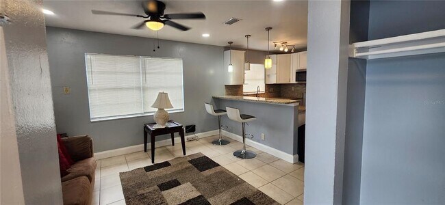 Photo - 10706 N 15th St