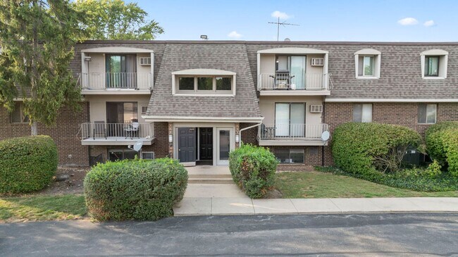 Photo - 258 E Bailey Rd Apartment Unit 258 E Bailey Rd
