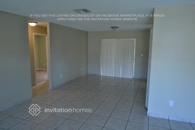 Photo - 13330 SW 43rd St