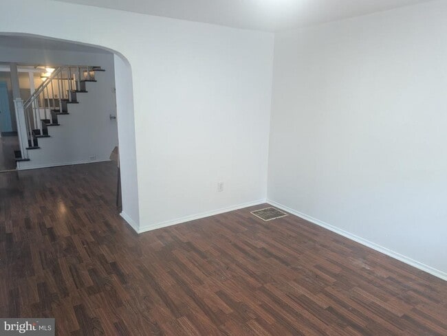 Photo - 219 Wesley St