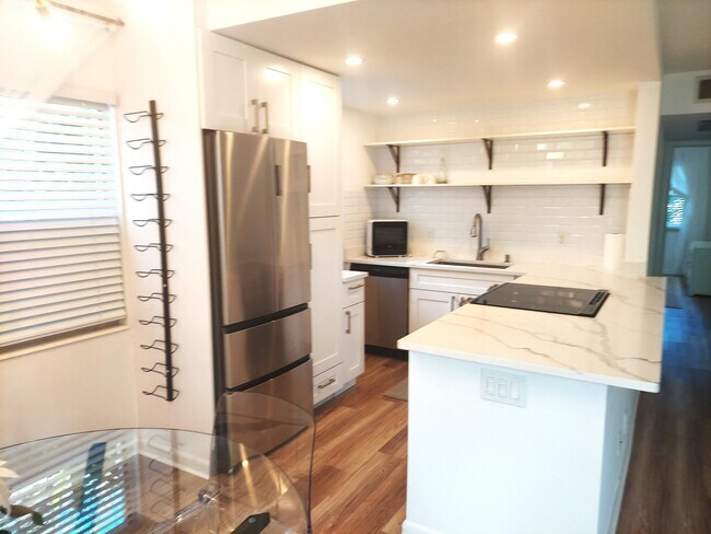 Building Photo - 193 Newport Ct Unit 193