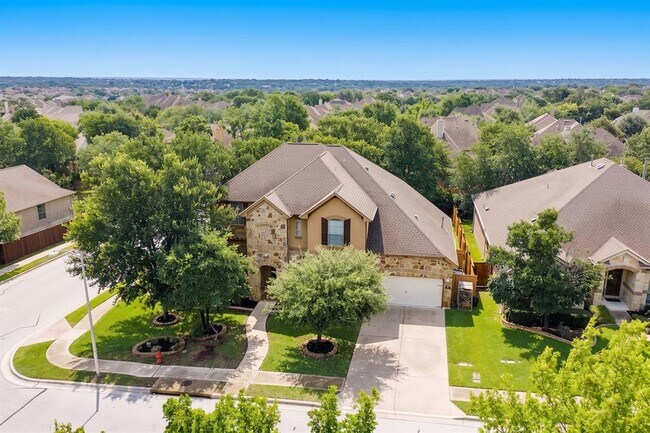 114 N Saddle Ridge Dr