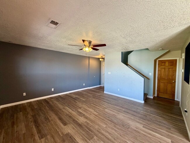 Photo - Cozy 3 Bedroom 2.5 Bathroom Home In Ventana Ranch!