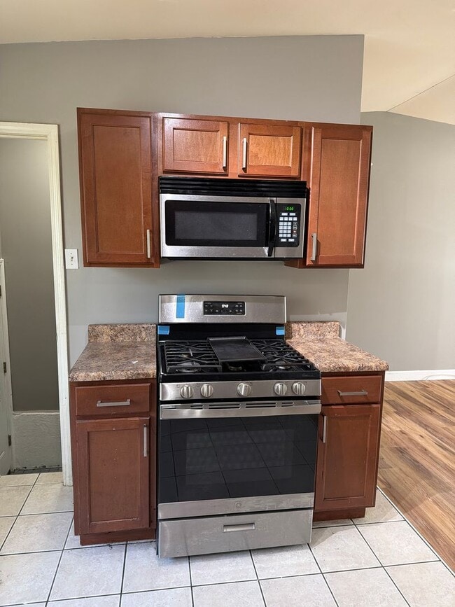 Photo - 9723 Portage Dr