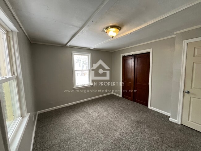 Photo - 713 E 31st St