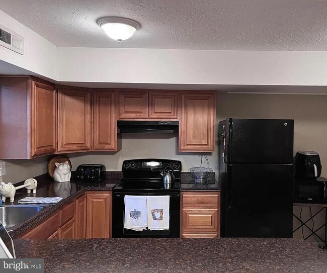 Photo - 284 Cardigan Terrace Townhome