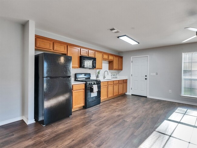 Photo - 326 S Bell Dr