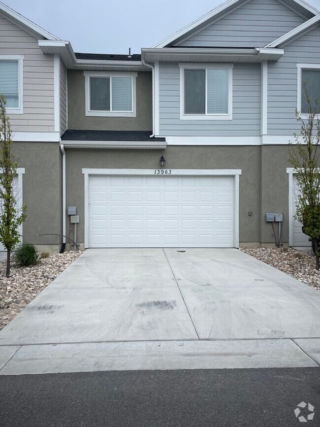 Building Photo - 13963 Silver Peak Ln Rental