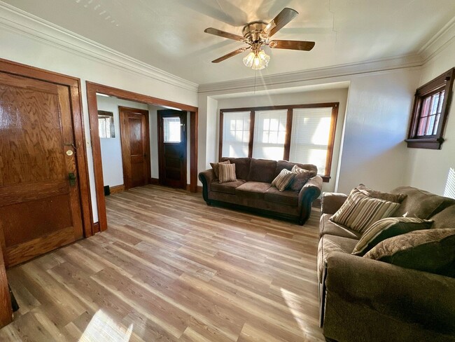 Photo - 830-832 W Nash St. (Duplex) Unit 832