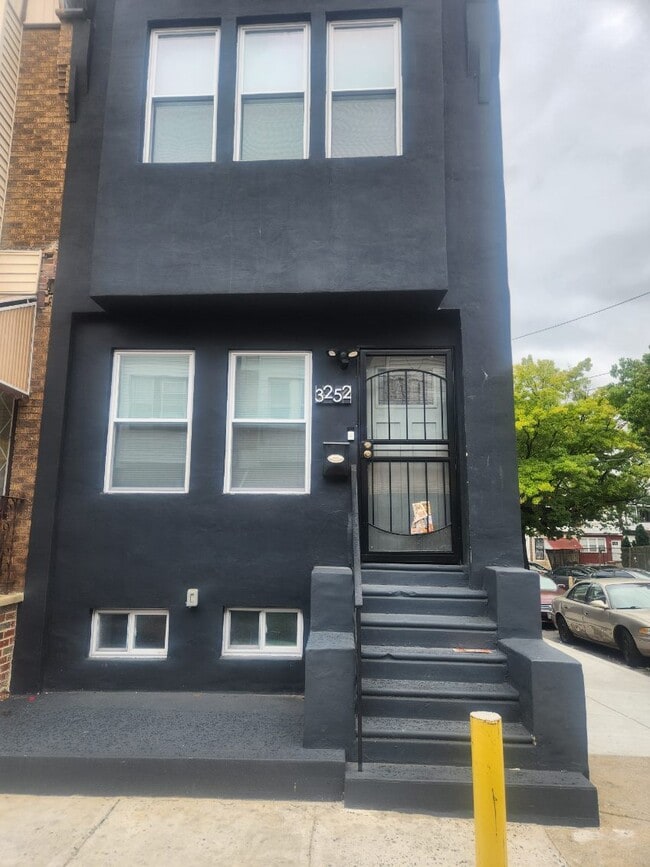 Building Photo - ETTING STREET Rental