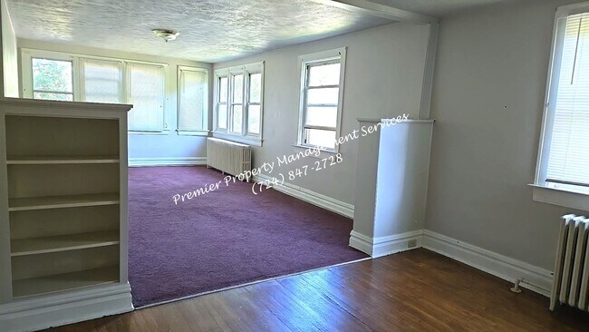 324 E Moody Ave Unit 4