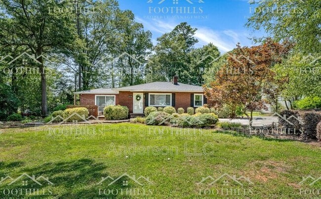 Photo - 2415 Pope Dr House