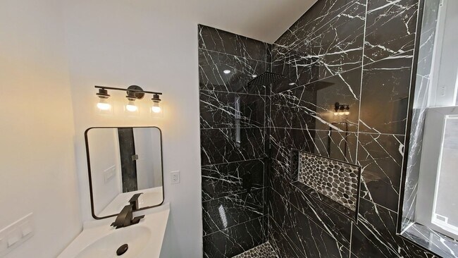 Photo - 3355 N 2nd St Unidad Apt A