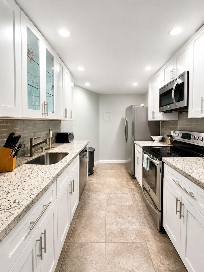 Photo - 1200 Hibiscus Ave Unit 806