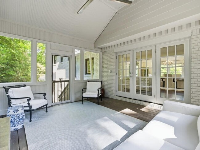 Photo - 1350 Battleview Dr NW