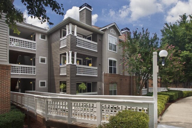 Building Photo - Bridges at Chapel Hill