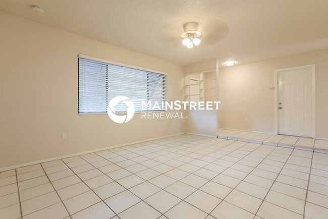 Photo - 3 Bedroom Pet-Friendly Home in PORT CHARLOTTE, FL with Main Street Renewal
