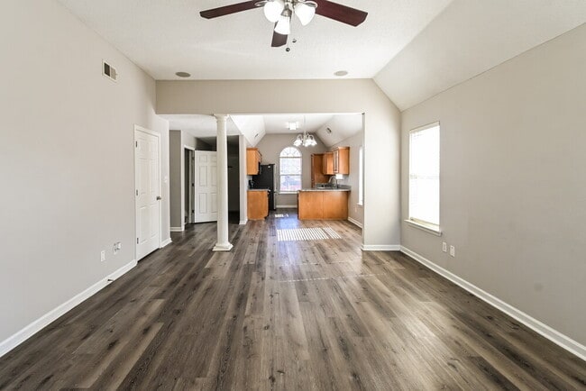 Photo - 5871 Carrel Cove