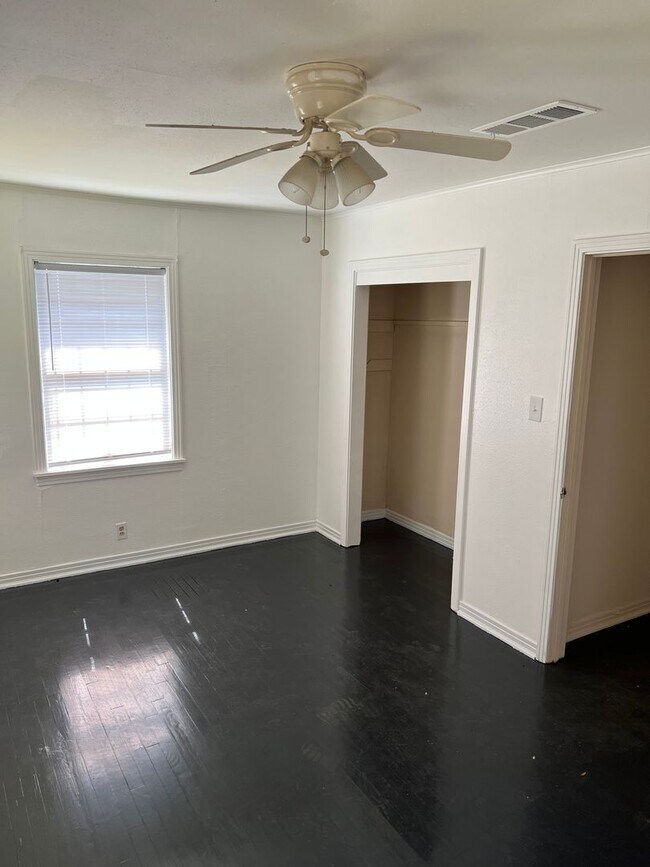 Photo - Large 3 bedroom, 2 bath with appliances!