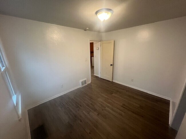 Photo - Watson - Albee - 1407/1409 5th St SE, Austin Unit 1409 5th St SE